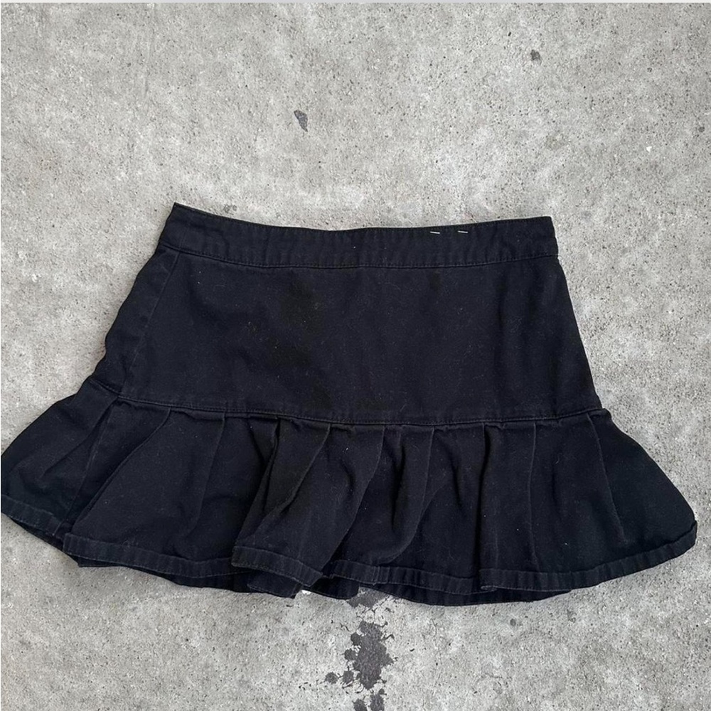 Forever 21 Black Mini Skirt with Ruffle Hem